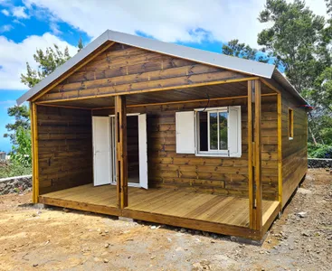 Chalet bois 36m² avec véranda