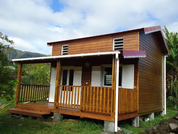 Chalet 58m² avec mezzanine – Optimisation et élégance